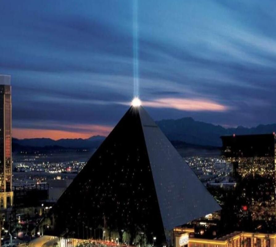 Luxor Rewards Guide: Free Rooms & Food At Luxor Las Vegas