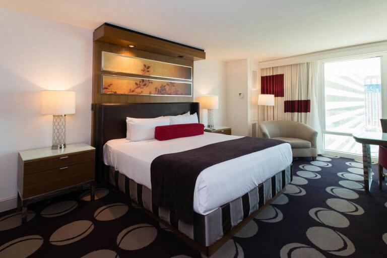 The Mirage Rewards Guide Free Rooms, Food & Shows in Vegas