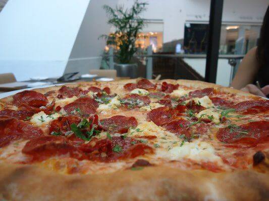 cucina wolfgang puck best las vegas pizza